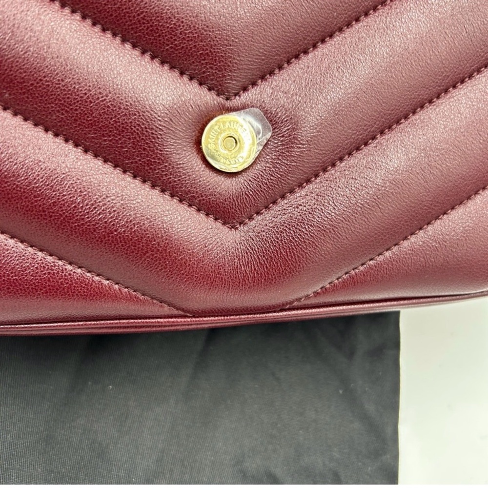 Women's Saint Laurent Lou Lou shoulder bag in burgundy, quilted leather NWT - Picture 6 of 16
